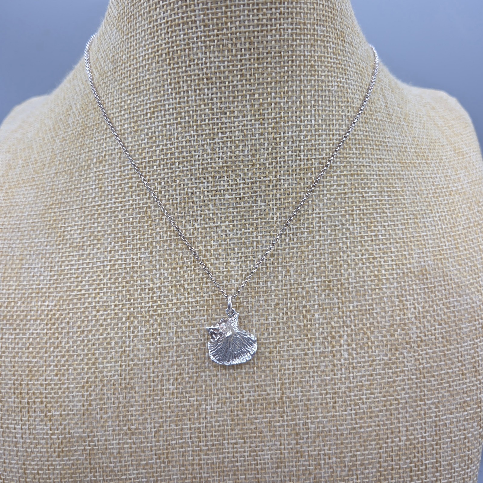 Sterling Silver Sculpted Conch Shell Pendant Chai… - image 7