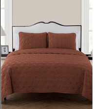 VCNY Home Orange Kaleidoscope Embossed Geometric Quilt 3-pc King Size Set
