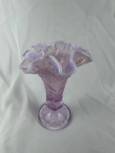 Vintage Fenton Glass Pink Rose Ruffle Opalescent Daffodil Vase 7.5" Textured