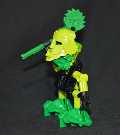 LEGO BIONICLE: Turaga Matau 8541 Near Mint Condition (2001) 