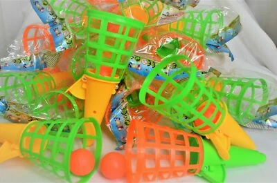 MARKENLOS Bunter Fangbecher 18 cm Mitgebsel Klick - Ballspiel, Geburtstag, Spielen