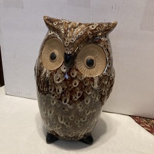 Very Nice Owl Planter 9 Inches Tall