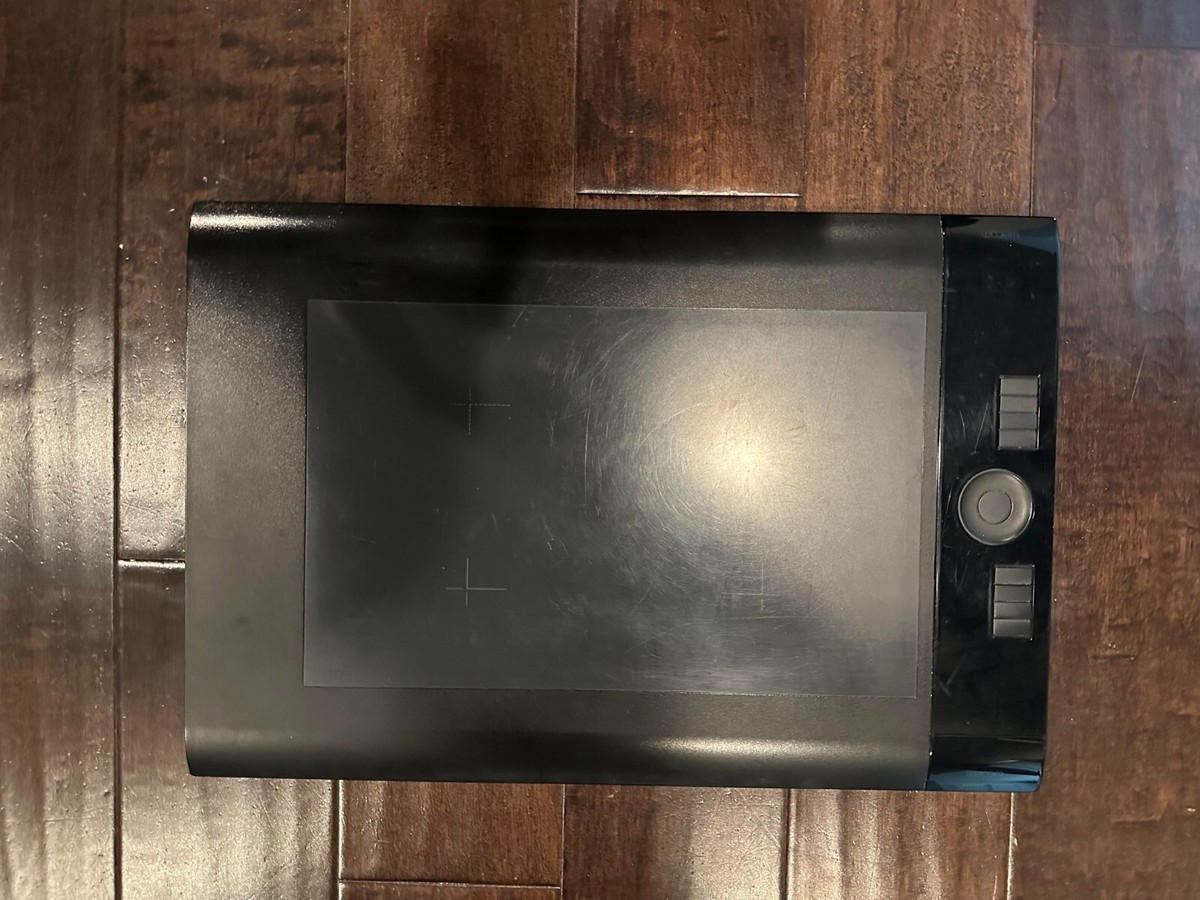 Wacom Intuos 4 PTK-840 PTK840 Digital Large Graphics Drawing