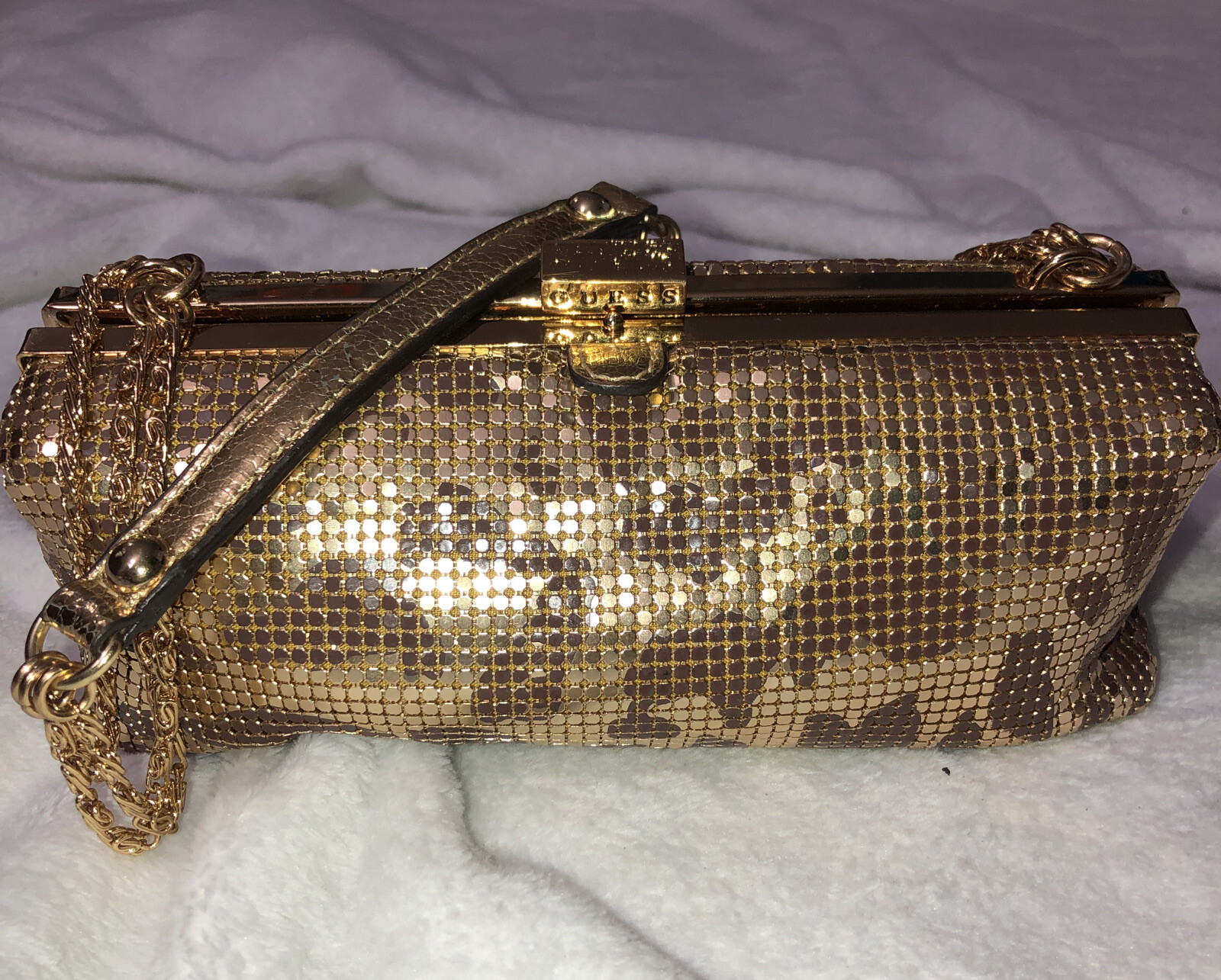 guess clutch bag
