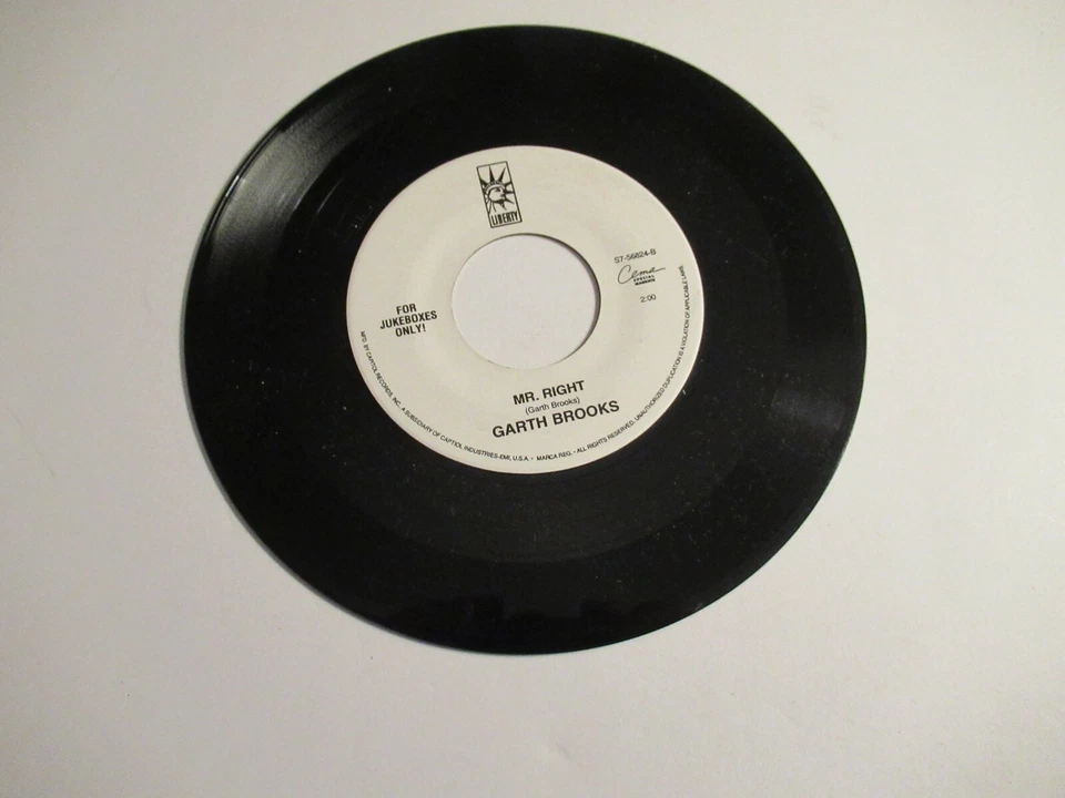 Garth Brooks: Somewhere Other Than The Night / Mr. Right / 45 Rpm 1992 / EX - Image 2 of 2