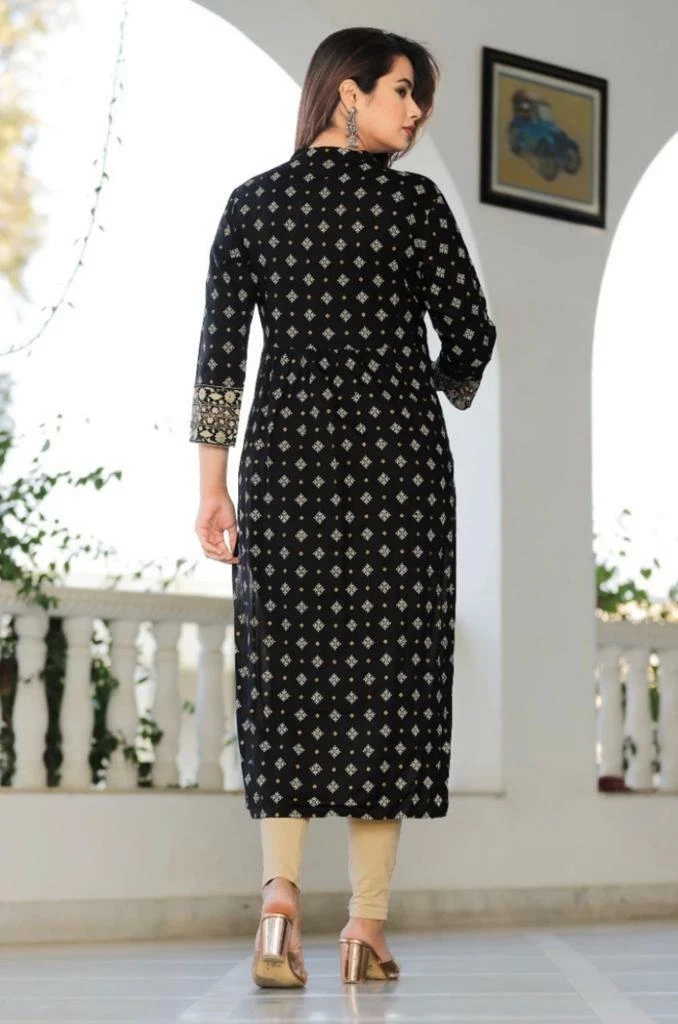 Share more than 161 pakistani kurti brands jtcvietnam.edu.vn