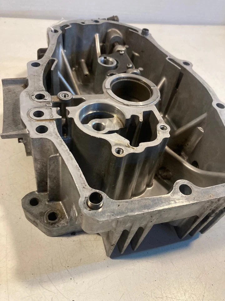 49015-6225 KAWASAKI ENGINE CRANKCASE COVER SUMP - Image 2 of 4