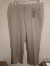New Lee Women's Pants Secretly Shapes Regular Fit Straight Leg Mid Rise Sz 12