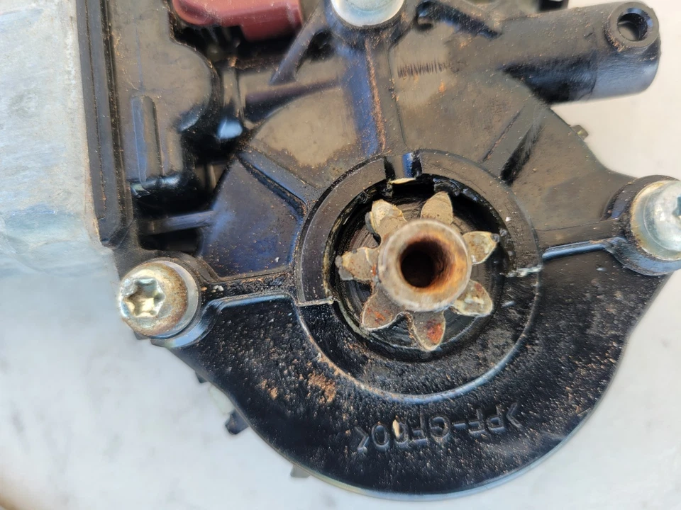 Motor de ventana eléctrica trasera para conductor izquierdo Lexus RX300 OEM 99-03 85710-48010 Foto 3 de 4