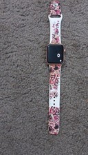 Apple Watch Series 3 42mm Rose Gold Aluminum Case White Heart Pattern Band