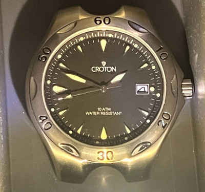 Croton All Stainless Steel Mens Quartz Date Watch Face