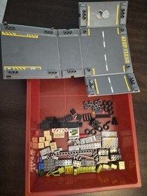 LEGO 8199 Racers : Security Smash, Just Missing Case Cover, Otherwise Complete 