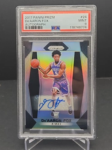 2017-18 Panini Prizm De'Aaron Fox RC Auto Silver #24 PSA 9