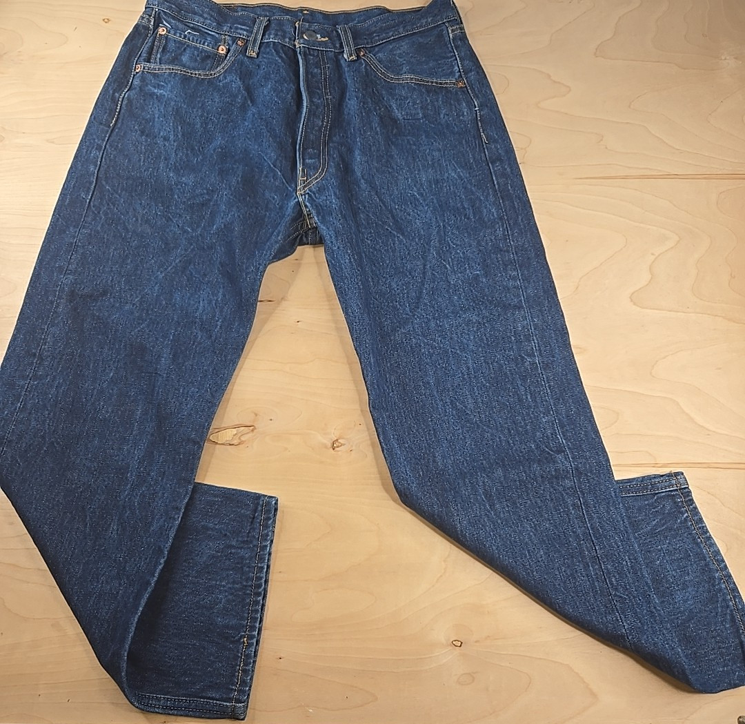 Levi's 501 Men's Blue Jeans Vintage, Button Fly, Straight Leg, 90s, 34 x 30