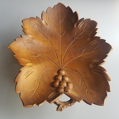 Antike Schweizer Alpen Holzschale Spieluhr Mozart handgeschnitzt Weinblatt 21cm
