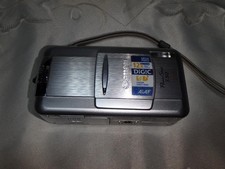 Canon PowerShot S50 Digital Camera Tested Compact with Flash and Playback