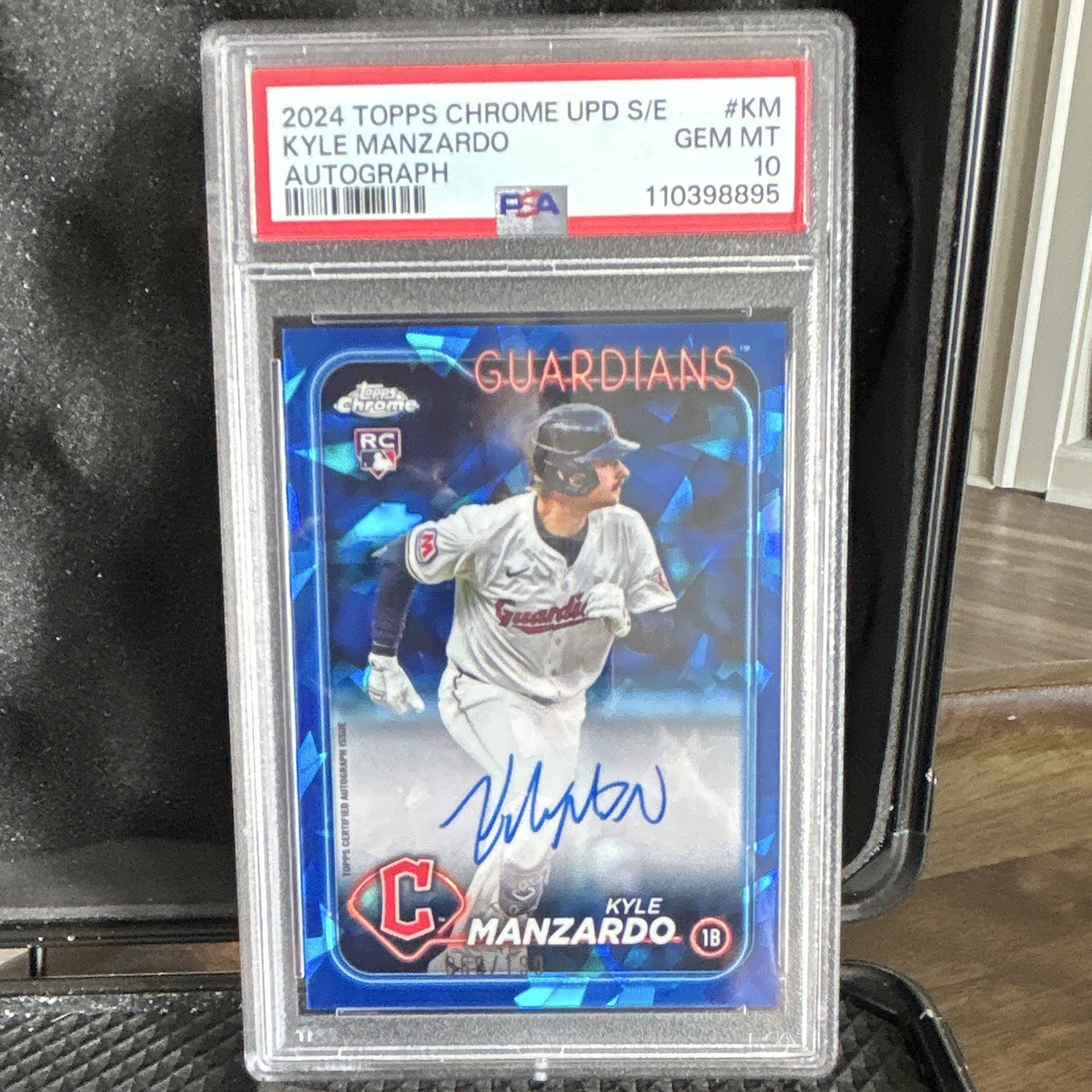 Topps 2024 Chrome Update Sapphire Kyle Manzardo USA-KM Auto RC PSA 10 /199