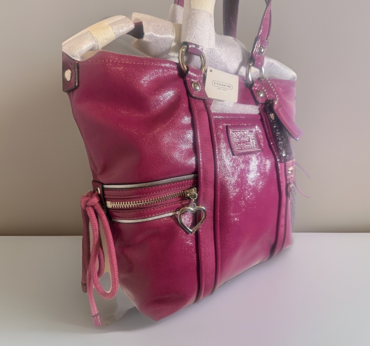 Rare NWT Coach F20047 Berry Patent Leather Daisy Liquid Gloss Pocket Tote Y2K image 3