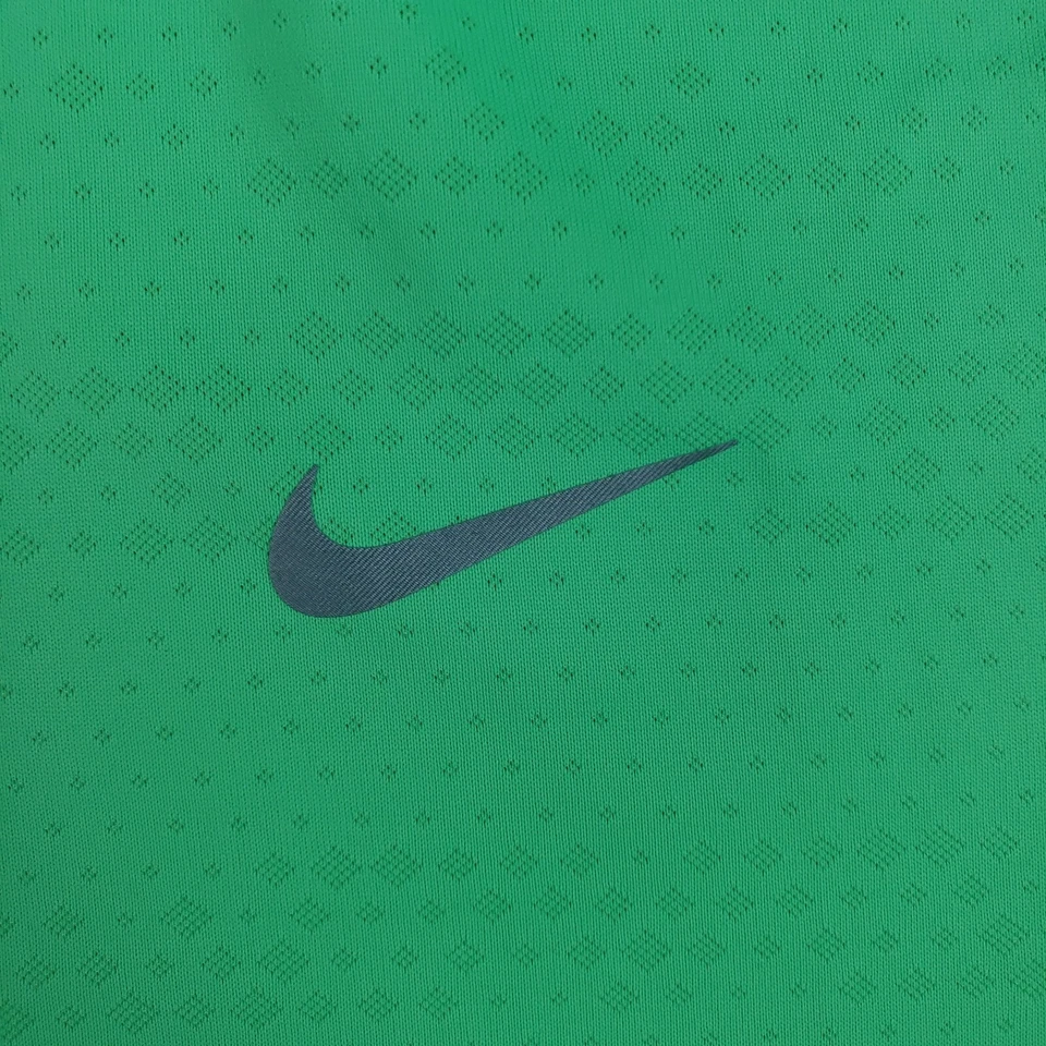 Camisa Polo Tiger Woods Para Hombres 2XL Verde Neón Golf Nike Medinah Country Club Foto 2 de 4