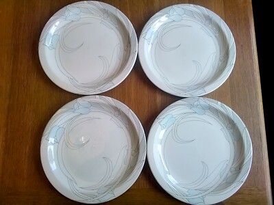 VINTAGE CHURCHILL TULPE SPEISETELLER X 4