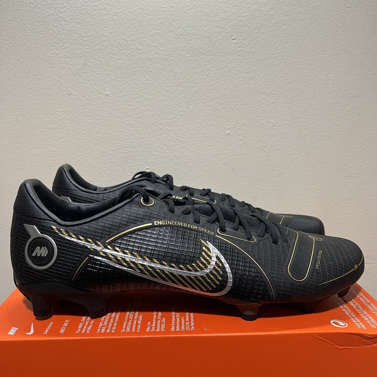 🚀 Size 13 Nike Vapor 14 Academy FG/MG Black Metallic Gold NEW