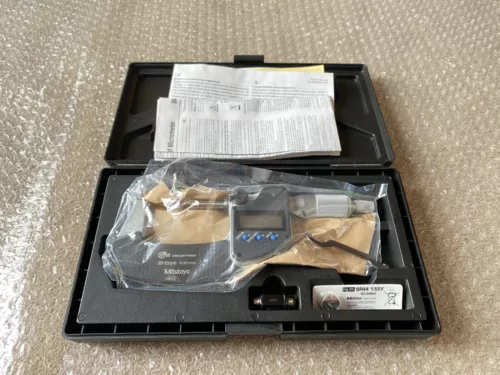 1x micrometer 25-50mm No. 395-252-30 Mitutoyo New with invoice!!!