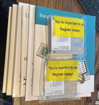 Vintage 1992 - Microsoft Access Database - PC Computer Software