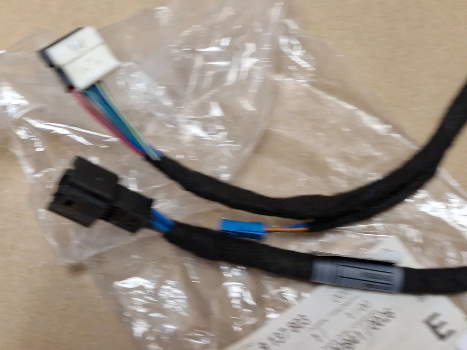 MINI Cooper R55 R56 R57 R58 R59 Drivers Door Wiring Cable 9137803 Genuine NEW - Image 3 of 4