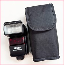 Nikon Speedlight SB-600 Shoe Mount TTL Flash with instruction book and case