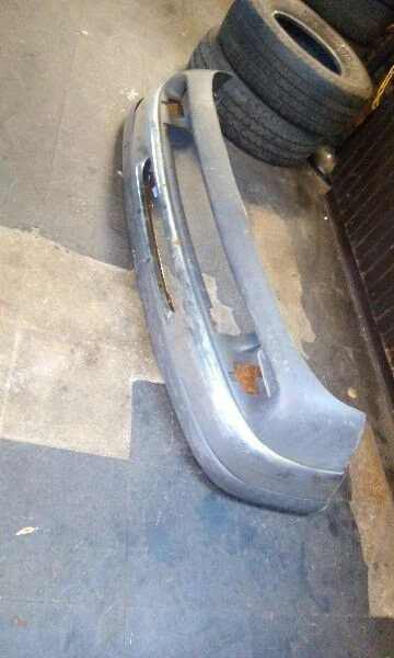 Parachoques delantero Ford Explorer Limited 98 pintado Foto 2 de 4