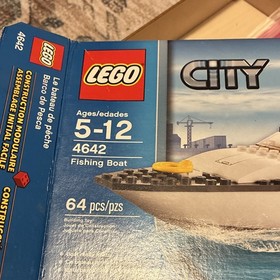 LEGO City 4642 Fishing Boat Complete Set 64 pcs Shark Ages 5-12