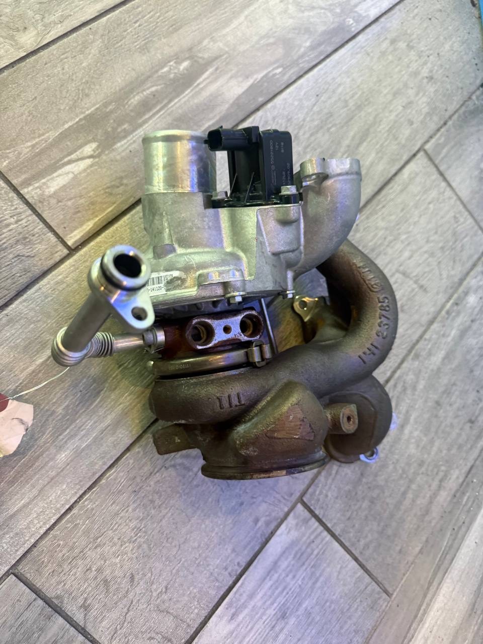 Maserati Levante 2018 Left Turbocharger P/N 297712