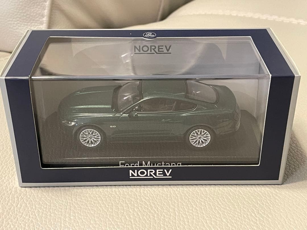 Norev Ford Mustang Coupe 2015 1:43 270558