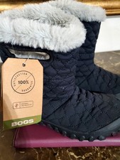 Boots Bogs for kids size 6,color Black ,waterproof,