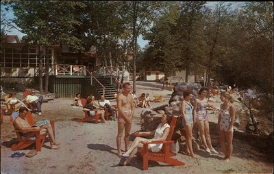 Wasaga Beach Georgian Bay Canada Normandie Lodge 1950s swimsuit fashion postcard