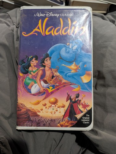 Aladdin (VHS, 1993) used, kids movie, vintage black diamond