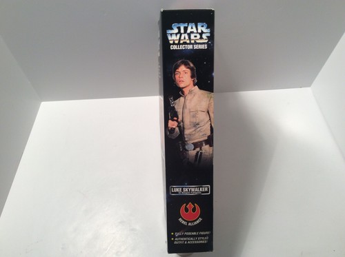 Kenner 1996 Star Wars 12” Luke Skywalker in Bespin Fatigues with Blue Lightsaber - Picture 4 of 12