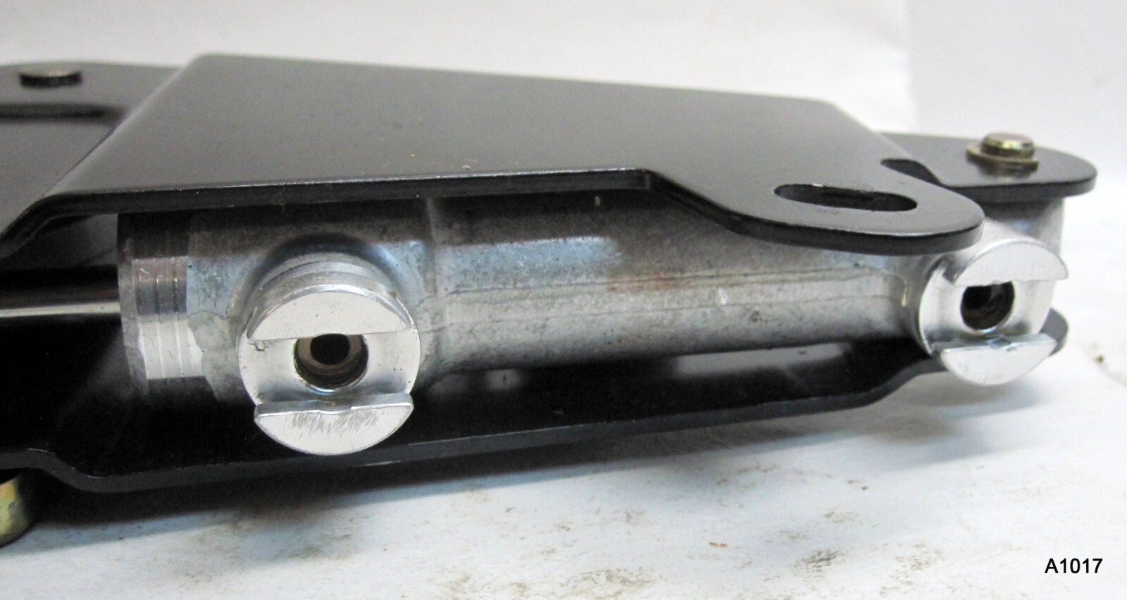 OEM Mercedes R129 SL500 9002 Right Tonneau Cover Lock Cylinder