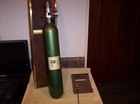 VINTAGE 1969 AVIATOR’s BREATHING OXYGEN CYLINDER w/UNIQUE CARRING CASE - EMPTY — photo 8
