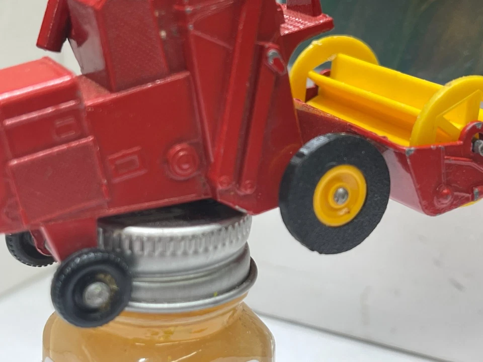 lesney matchbox no 65 claas combine harvester (TIRES ONLY) - Image 3 of 3