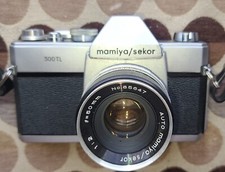 Mamiya / SEKOR AUTO 50/2 TESTED LENS  CASE, 500 TL BODY IS JAMMED