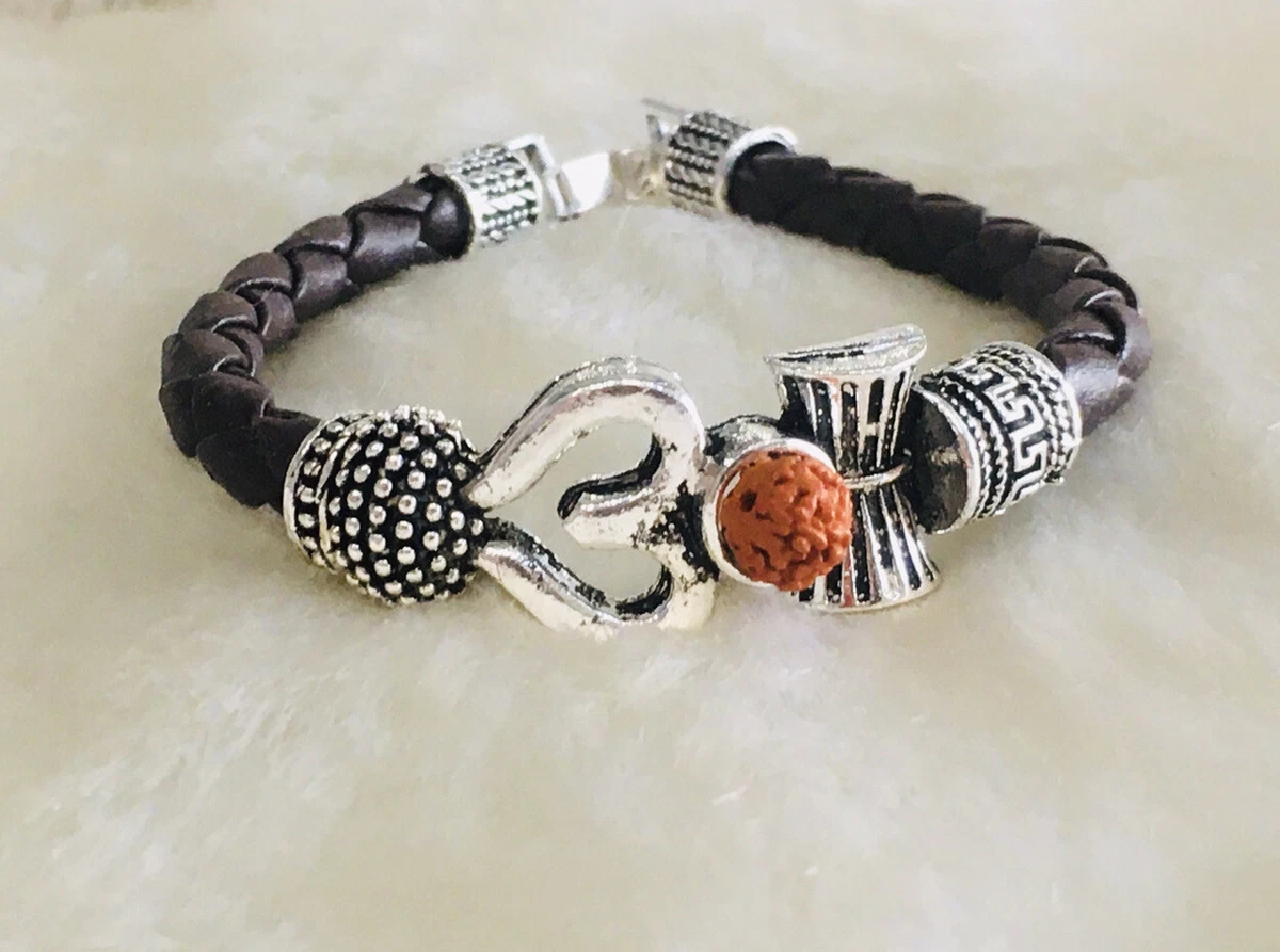 Silver oxidised outlet trishul bangle