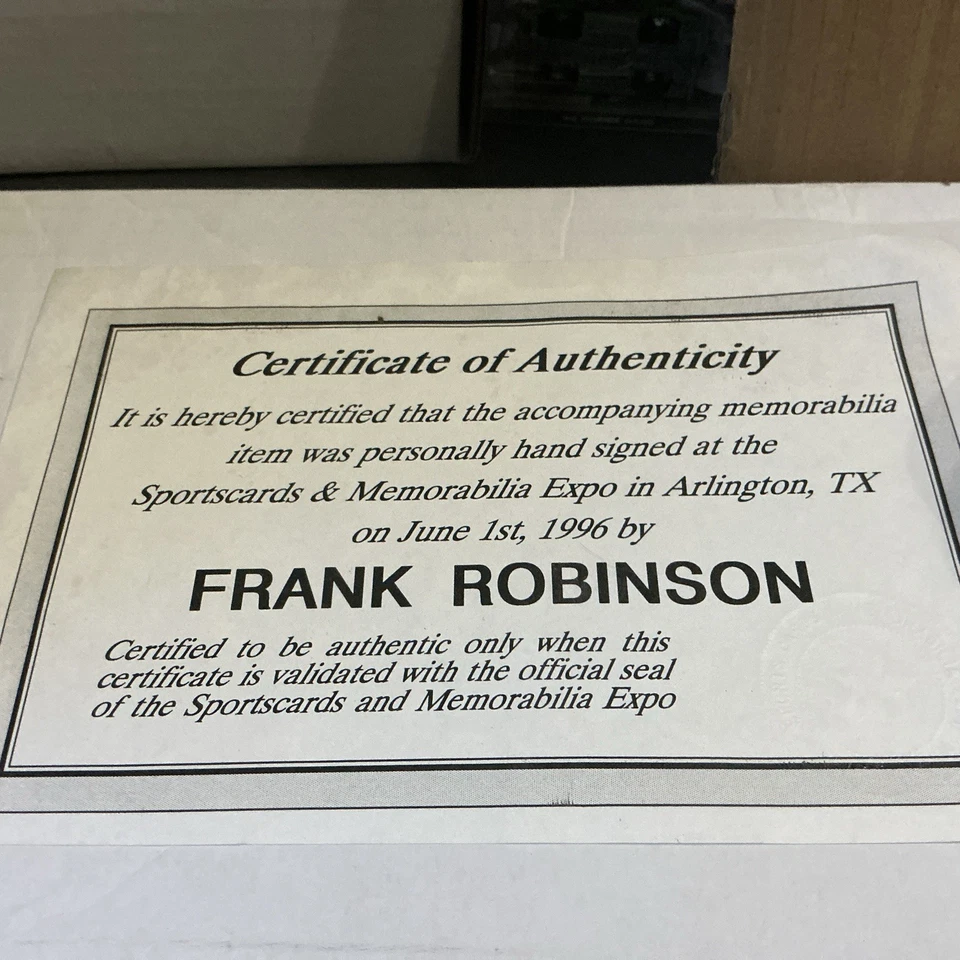 Pelota de béisbol firmada por Frank Robinson autografiada de la Liga Americana automática 586 Foto 4 de 4