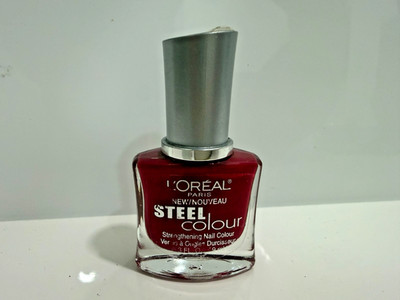 L'Oreal Colour Riche Nail Polish 310 Iron-Willed Steel Gray Metallic Disc 2013 N