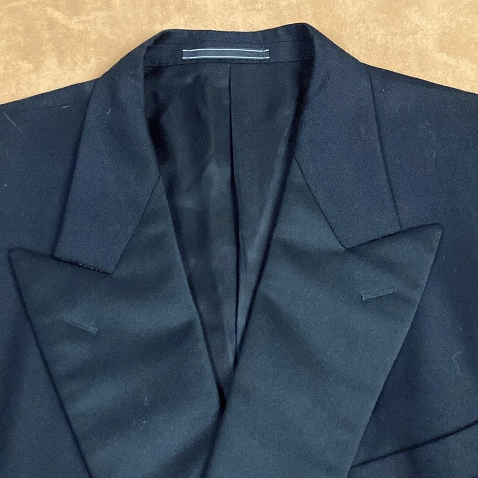 52/42 GUCCI 100s Wool Double Breasted Tuxedo Jacket Black - Image 4 of 4
