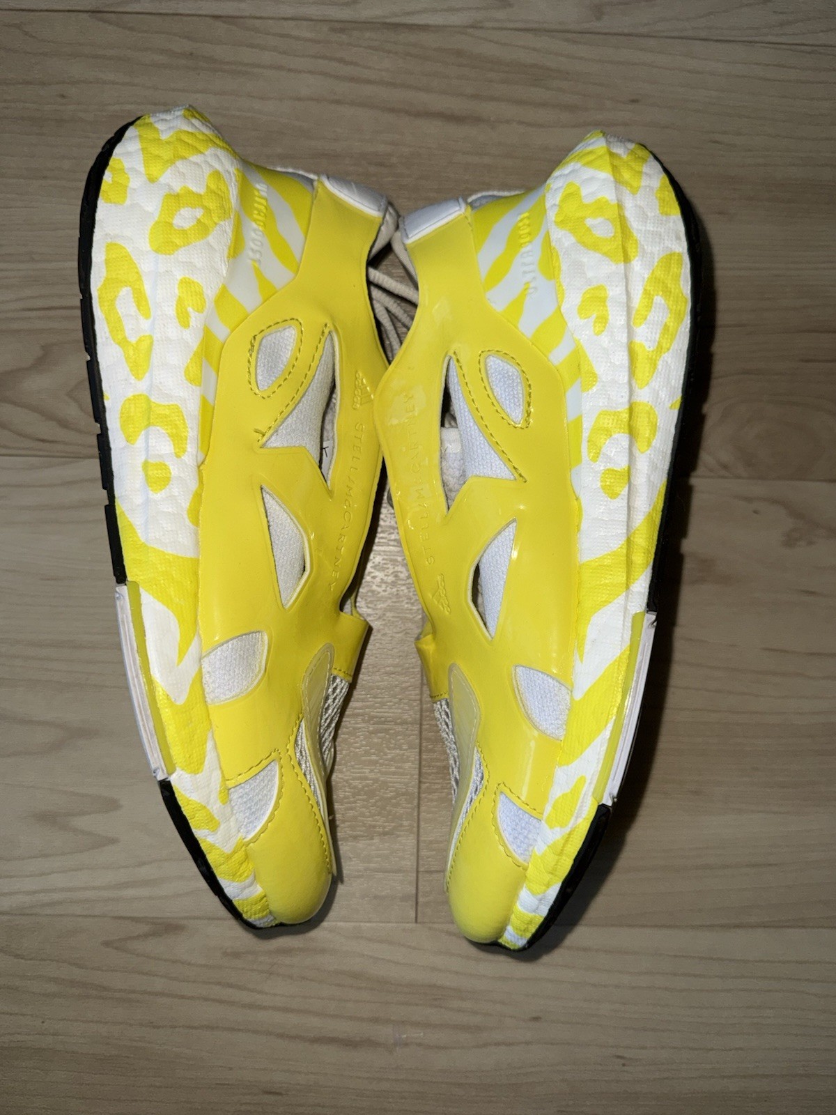 Adidas STELLA MCCARTNEY X WMNS ULTRABOOST 22 'SHOCK YELLOW' Size 7