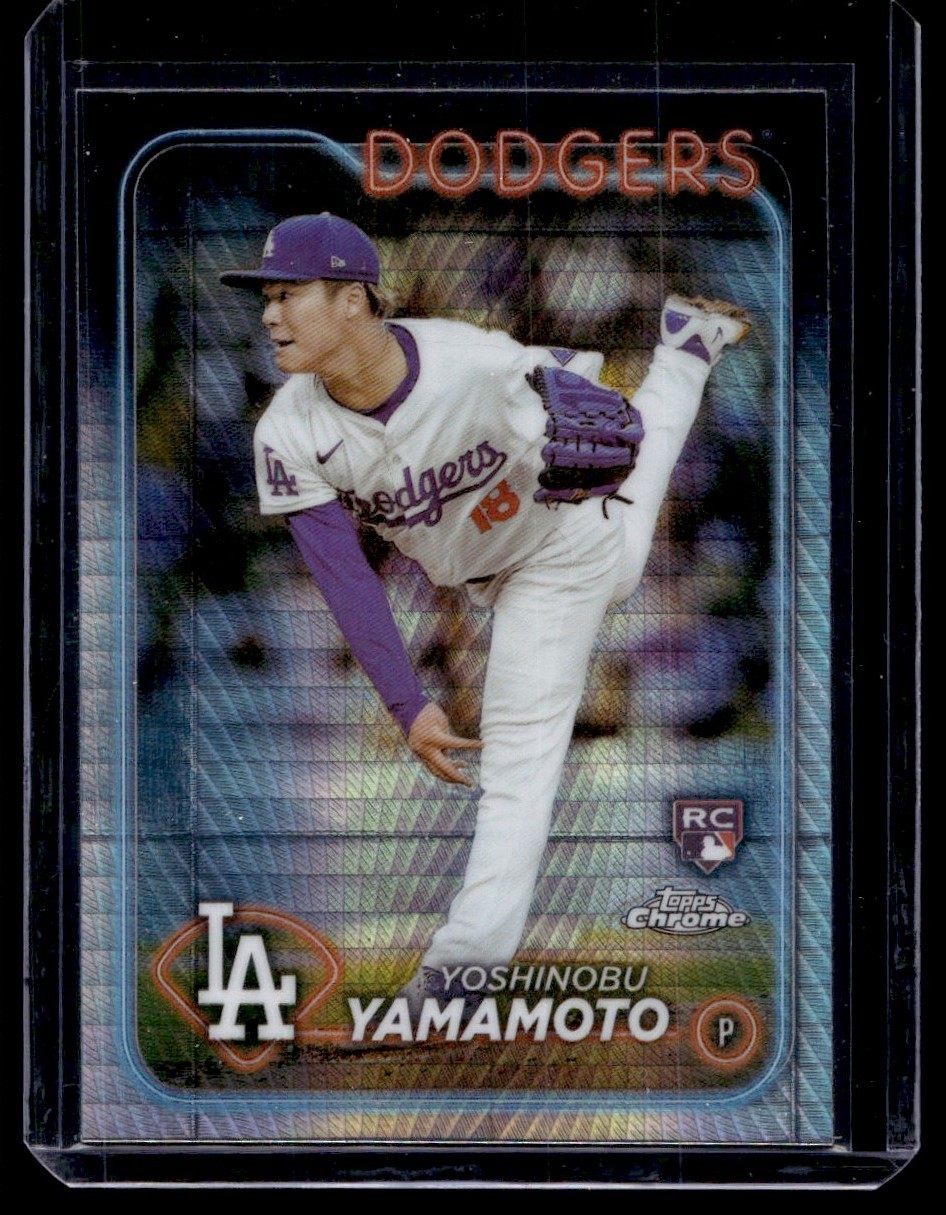 2024 Topps Chrome Prism Refractor Yoshinobu Yamamoto RC Los Angeles Dodgers #18