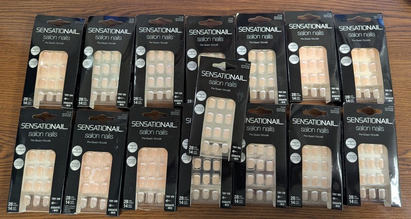 LOT OF 15 SENSATIONAIL SALON PRE-GLUED NAILS 72149 PETITE PINK - 28 NAILS EA PKG