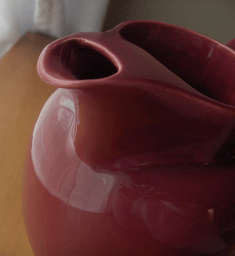 Franciscan El Patio Maroon Gloss large water pitcher~Pristine~No Reserve! - Picture 2 of 4