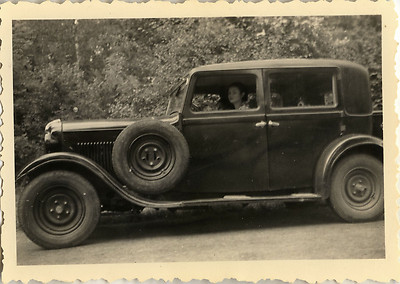 ALTES FOTO - VINTAGE SNAPSHOT - AUTO AUTO AUTO TACOT FRAU - CAR 1951